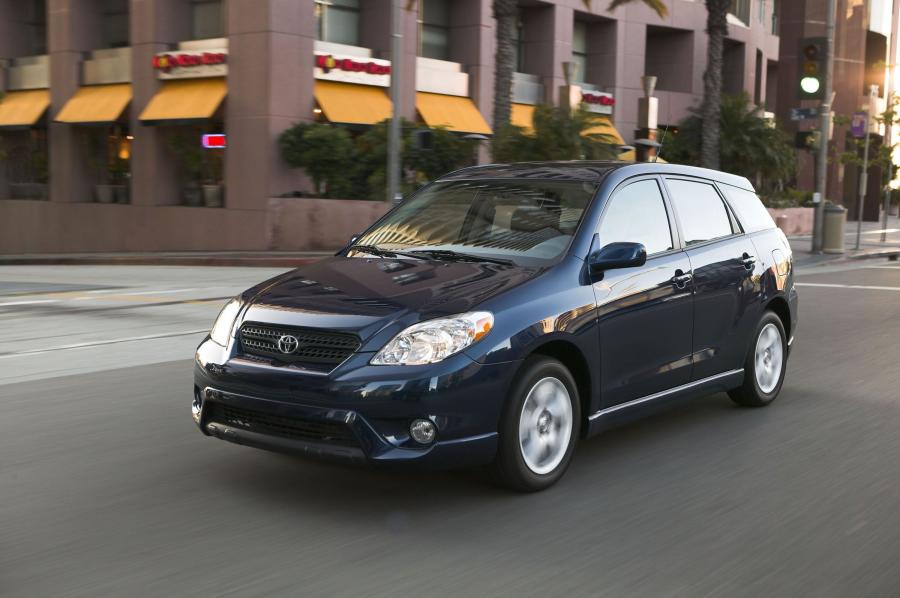  Toyota Matrix 2003 года  (фото 48 из 102)